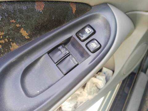Botonera Elevalunas Nissan Almera ACENTA 110CV 81KW