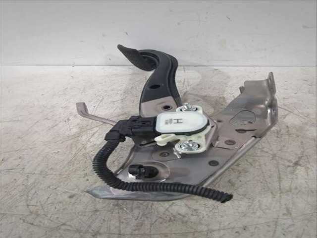 Foto 2ª: Pedal Freno Toyota Corolla 1.8 VVTI HYBRID ZWE219) HATCHBACK 140CV [2ZR-FXE] (2018)