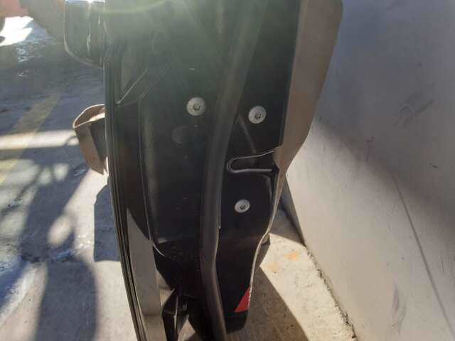 Foto 2ª: Puerta Delantera Izquierda Land Rover Range 3.6 V8 272CV 0CV [D-368DT] (2007)