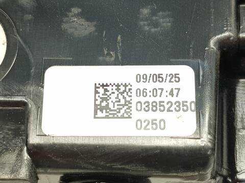 Foto 2ª: Piloto Trasero Central Porsche Macan 130CV 97KW