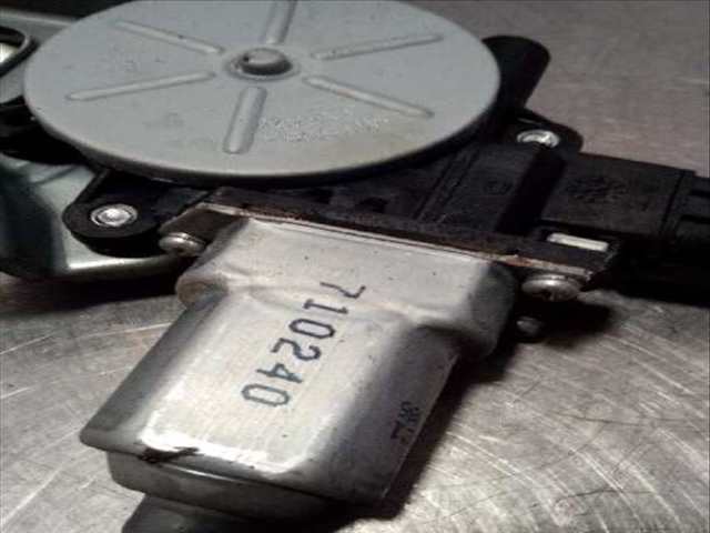 Foto 2ª: Elevalunas Eléctrico Delantero Derecho Toyota Prius EXCLUSIVE 156CV 115KW [4HNDW12MTED4] (2008)