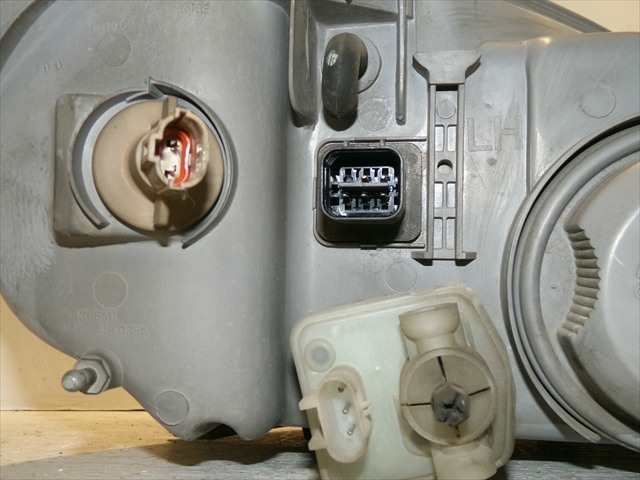 Foto 4ª: Faro Izquierdo Daewoo Lanos 1.5 G 1997-2008 [A15SMS] (1999)