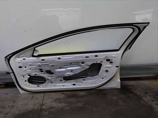 Foto 3ª: Puerta Delantera Derecha Peugeot 308 102 CV 75KW [YHY DV5RD] (2021)