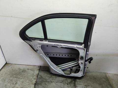 Foto 3ª: Puerta Trasera Izquierda Mercedes Clase C 160 C 220 CDI 204.008) BERLINA 170CV 125KW [646811] (2009)