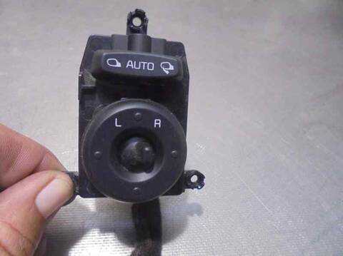 Foto 1ª: Mando Retrovisor Kia Carens BASIC 116CV 85KW [D4FD] (2015)