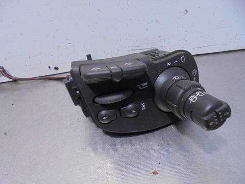 Foto 4ª: Mando Multifuncion Renault Scenic AUTHENTIQUE 103CV 76KW [K9K728] (2005)