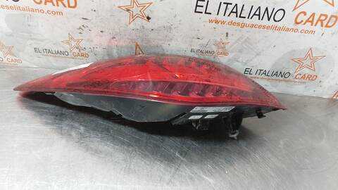 Foto 2ª: Piloto Trasero Izquierdo Mercedes Clase C 160 C 200 206.042) BERLINA 224CV 165KW [M 254.915] (2021)