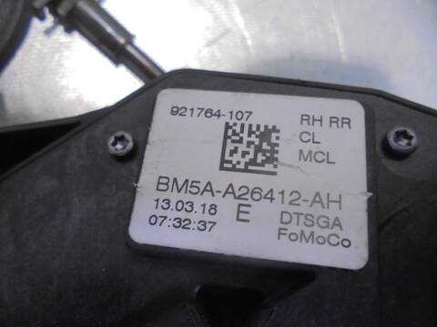 Foto 3ª: Cerradura Puerta Trasera Derecha Ford Focus TREND 101CV 74KW [M2DC] (2018)