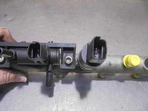 Foto 3ª: Rampa Inyectora Peugeot 406 SV BERLINA 133CV 98KW [4HX] (2001)