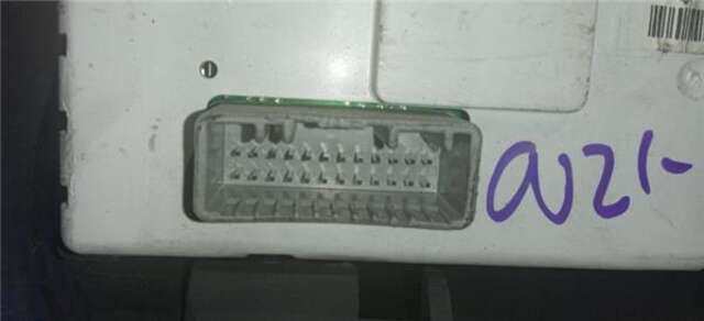 Foto 3ª: Pantalla Multifuncion Renault Clio 1.5 DCI (86CV) [K9K6770]
