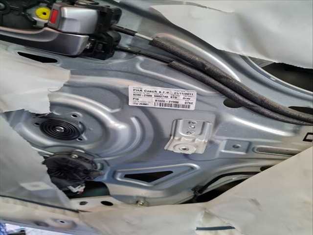Elevalunas Eléctrico Delantero Derecho Hyundai ix35 1.7 CRDI 116CV 85KW