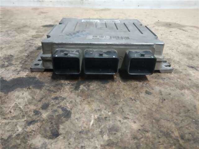 Foto 2ª: Centralita Motor ECU Citroen Xsara 2.0 HDI SX (66KW) [2.0 LTR. - 66 KW HDI CAT (RHY - DW10TD)] [RHY (DW10TD)]