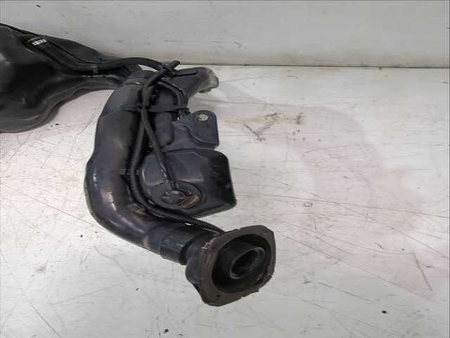 Foto 2ª: Deposito de Combustible Fiat Punto 1.2 16V 80 188.233 .235 .253 .255 .333 .353 .639 ... 80CV 59KW [188 A5.000] (2005)
