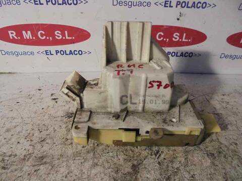 Foto 1ª: Cerradura Puerta Trasera Izquierda Ford Focus 1.6 16V CAT BERLINA 100CV 74KW [FYDA] (1999)