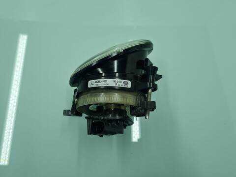 Foto 2ª: Faro Antiniebla Delantero Derecho Mercedes Sprinter 310/311/313/314/316 CDI 906.631/633/635/637) 114CV 84KW CAJA CERRADA [651955] (2018)