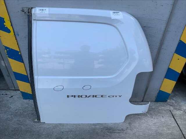 Foto 1ª: Puerta Trasera Derecha Toyota Proace 1.5 HDI 0CV [YHT] (2024)