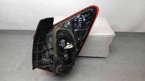 Foto 2ª: Piloto Trasero Izquierdo Toyota Yaris 1.0 KSP130) 72CV 53KW [1KR] (2020)