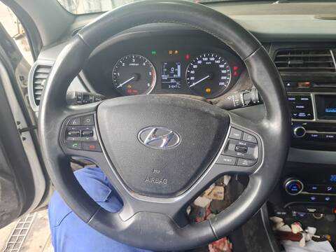 Foto 1ª: Volante Hyundai i20 ESSENCE 75CV 55KW [D3FA] (2015)
