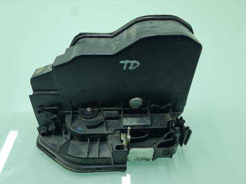 Foto 3ª: Cerradura Puerta Trasera Derecha Bmw Serie 1 114 118D 143CV 105KW [N47D20C] (2012)