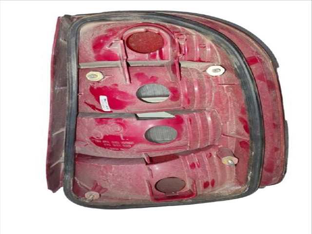 Foto 3ª: Piloto Trasero Izquierdo Skoda Fabia 1.4 60CV 44KW (1999)