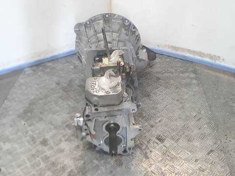 Foto 3ª: Caja Cambios Land Rover Discovery 2.5 TDI 4X4 113CV 83KW [12 L,21 L,17 L] (1993)