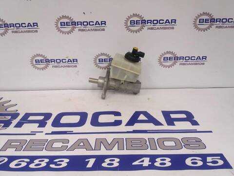 Foto 1ª: Bomba Freno Dacia Duster 1.5 DCI 4X4 HSMC HSMD) 110CV [K9K 858 K9K 898] (2010)