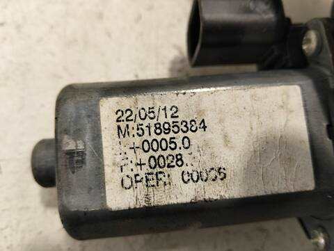 Foto 2ª: Elevalunas Eléctrico Delantero Derecho Fiat Punto 1.3 16V M 95CV [199B1000] (2009)