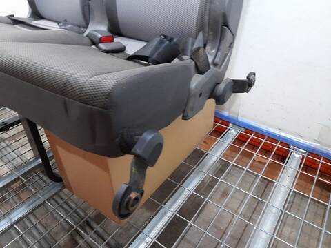 Foto 2ª: Asientos Traseros Toyota Hiace VERSION INDEFINIDA (2019)