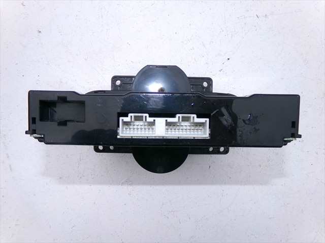 Foto 2ª: Mando Calefacción A. A. Kia Carens 2.0 CRDI 2003-2006 [D4EA] (2004)