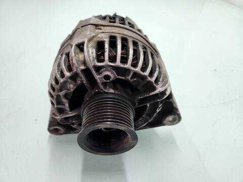 Foto 4ª: Alternador Iveco Eurocargo CHASIS MODELO 80 EL 15) TRAFICO URBANO 150CV 110KW [F4AE0481C] (2003)