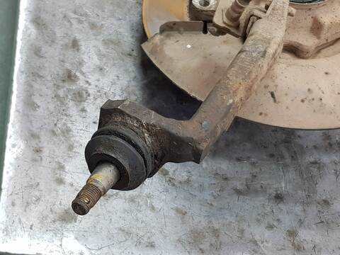 Foto 3ª: Mangueta Delantera Izquierda Toyota Land Cruiser TD VX 5-PTAS.) KZJ95) (1996)