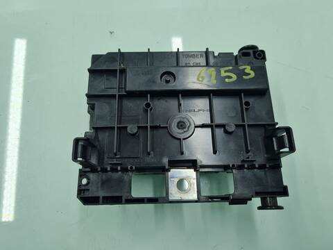 Caja Reles Fusibles Citroen C5 PREMIER BERLINA 136CV 100KW