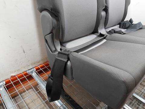 Foto 3ª: Asientos Traseros Toyota Hiace VERSION INDEFINIDA (2019)