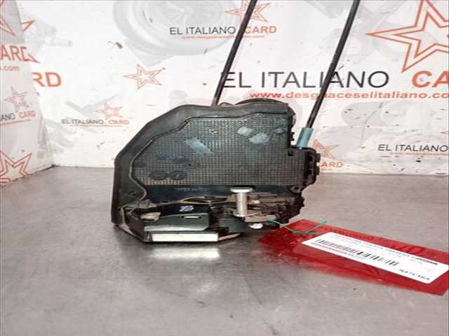 Foto 3ª: Cerradura Puerta Trasera Derecha Toyota Verso COMFORT 112CV 82KW [N47C16A] (2015)