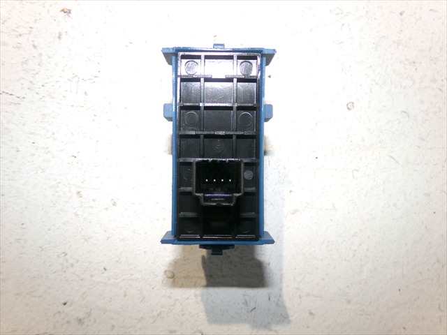 Foto 2ª: Botonera Elevalunas Toyota Verso 2.0 D10 2013-2018 [1AD] (2013)