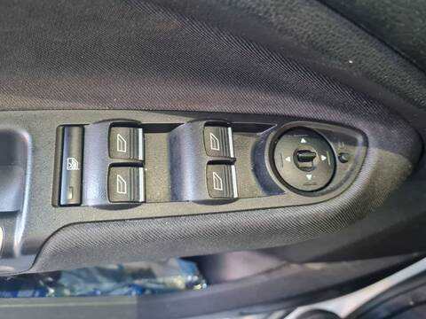 Botonera Elevalunas Ford C Max TREND PLUS 120CV 88KW CEU)