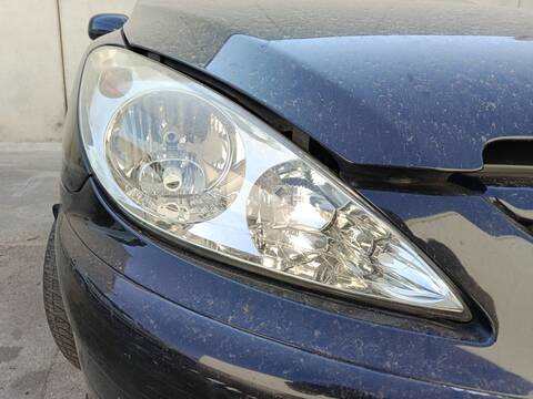 Foto 1ª: Faro Derecho Peugeot 307 NFU (2001)
