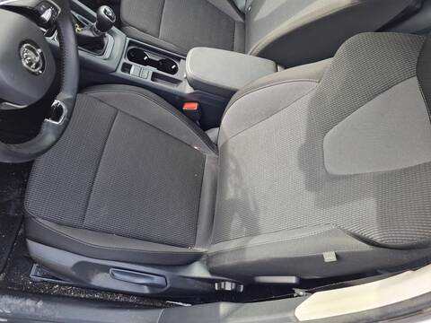 Asientos Traseros Skoda Octavia AMBITION 116CV 85KW
