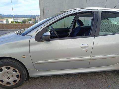 Puerta Delantera Izquierda Peugeot 206 KFU