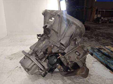 Foto 3ª: Caja Cambios Alfa Romeo 147 1.6 16V CAT 120CV 88KW [AR32104] (2001)