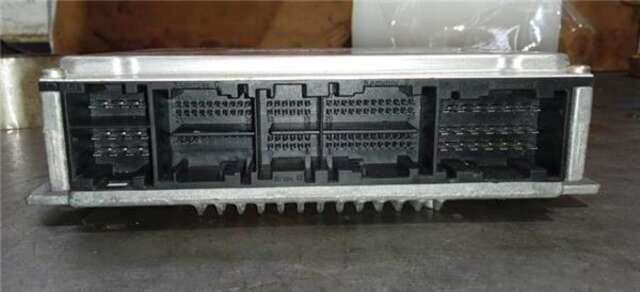 Foto 3ª: Centralita Motor ECU Mercedes Clase S 220 3.2 S 320 (140.032) [3.2 LTR. - 170 KW 24V CAT] [104994]