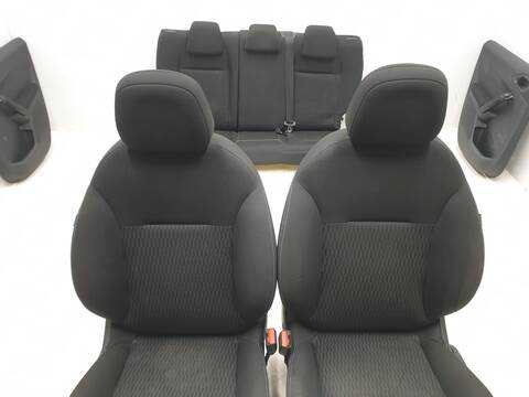 Foto 3ª: Juego Asientos Completos Peugeot 208 STYLE (2013)