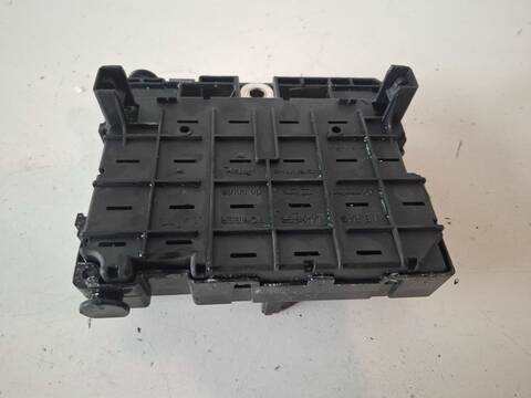 Foto 2ª: Caja Reles Fusibles Citroen C3 1.4 HDI 16V EXCLUSIVE 90CV (2016)