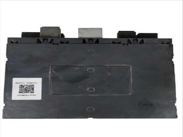 Foto 1ª: Caja Reles Fusibles Volkswagen Passat 2.0 TDI 16V (2005)