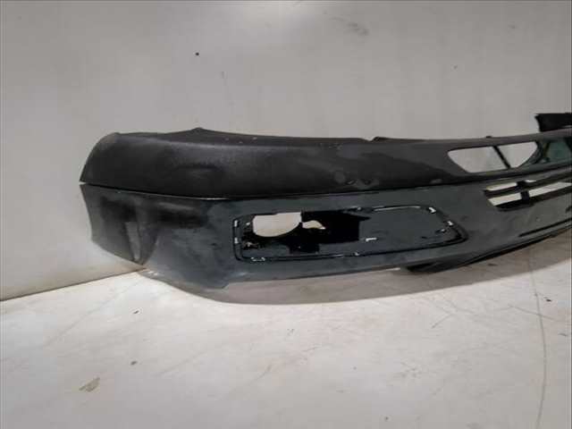 Foto 3ª: Paragolpes Delantero Ford Focus 1.6 TDCI 90CV [GPDA GPDB GPDC HHDA HHDB] (2005)
