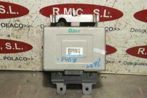 Foto 1ª: Centralita Motor ECU Mitsubishi Montero 2.5 TD CAT 115CV 85KW [4D56] (2001)