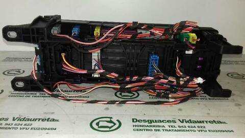 Foto 3ª: Caja Reles Fusibles Mercedes Vito 2.1 CDI CAT 163CV 120KW