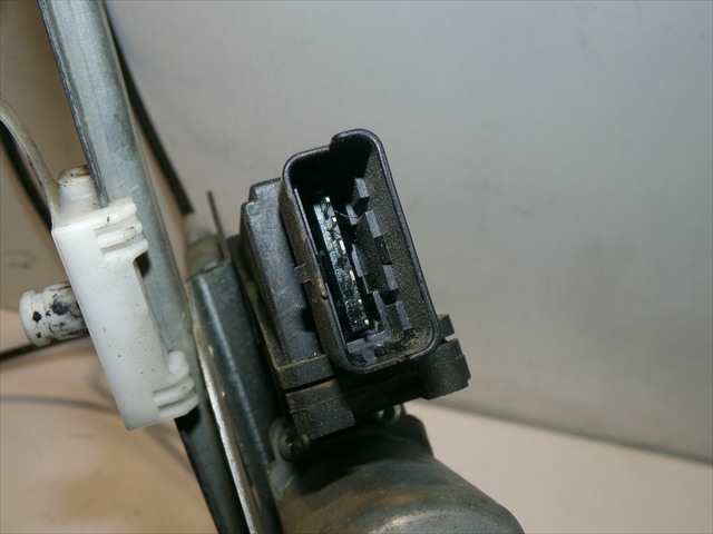 Foto 4ª: Elevalunas Eléctrico Delantero Izquierdo Renault Laguna 1.9 DCI MODELO 2,2001-2007 [F9QC7] (2001)