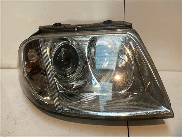 Faro Derecho Volkswagen Passat 1.9 TDI