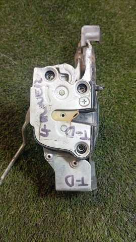 Cerradura Puerta Trasera Derecha Toyota 4 Runner 3.0 T DIESEL